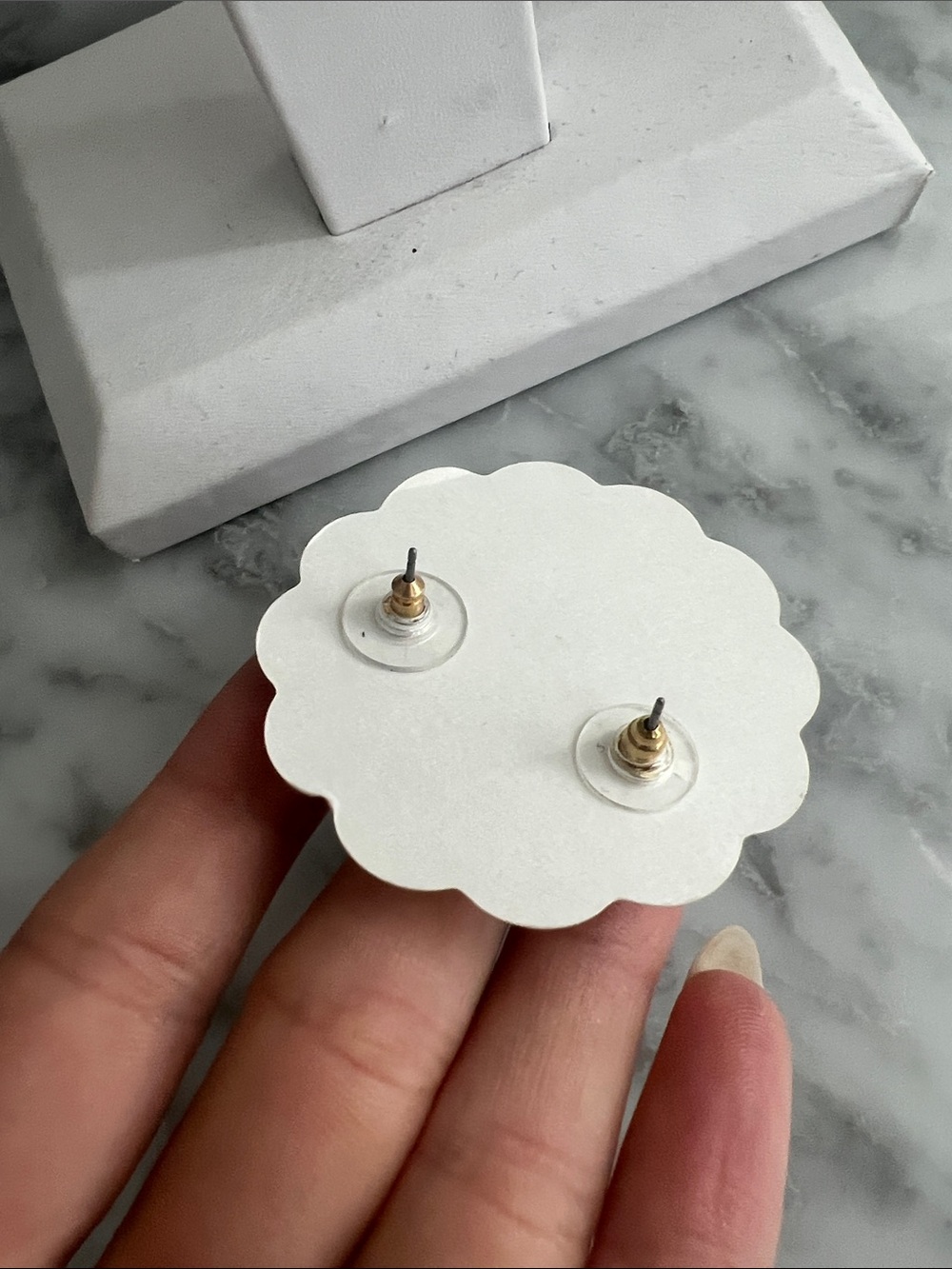 NEW CRAB STUDS 🦀 - Picture 2 of 3